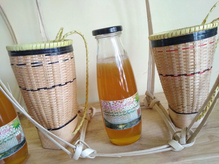 MẬT ONG HOA RỪNG DAK LAK MẬT ONG HOA RỪNG DAK LAK