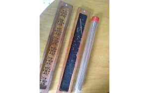 Nói hay thì như áo gấm thêm hoa, nói dở thì như tuyết lạnh thêm sương: Càng nói 5 điều này, càng tiêu tan hết phước đức nhiều đời